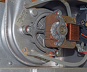 hs ace high e89079 fan in situ.jpg